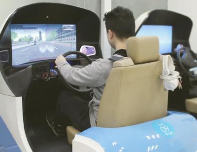 开自动挡的车,你的左脚放在哪?这几个坏习惯要不得!