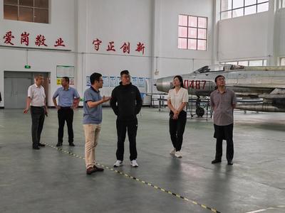 经开区“牵线搭桥”深化校企合作,书写校政企合作新篇章