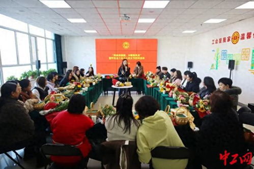 呼和浩特市总工会开展关爱女性网约车司机 三八 国际劳动妇女节慰问活动
