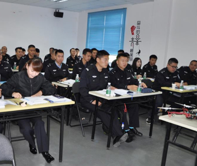 欢迎甘肃平凉工业园区领导干部一行莅临全球鹰无人机