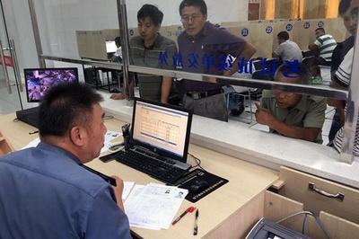 常州首批出租汽车驾驶员通过新模式考试取得从业资格证 - 今日头条(TouTiao.org)
