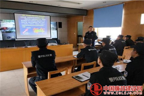 新疆 博州公安交警部门举办警务驾驶员交通安全培训